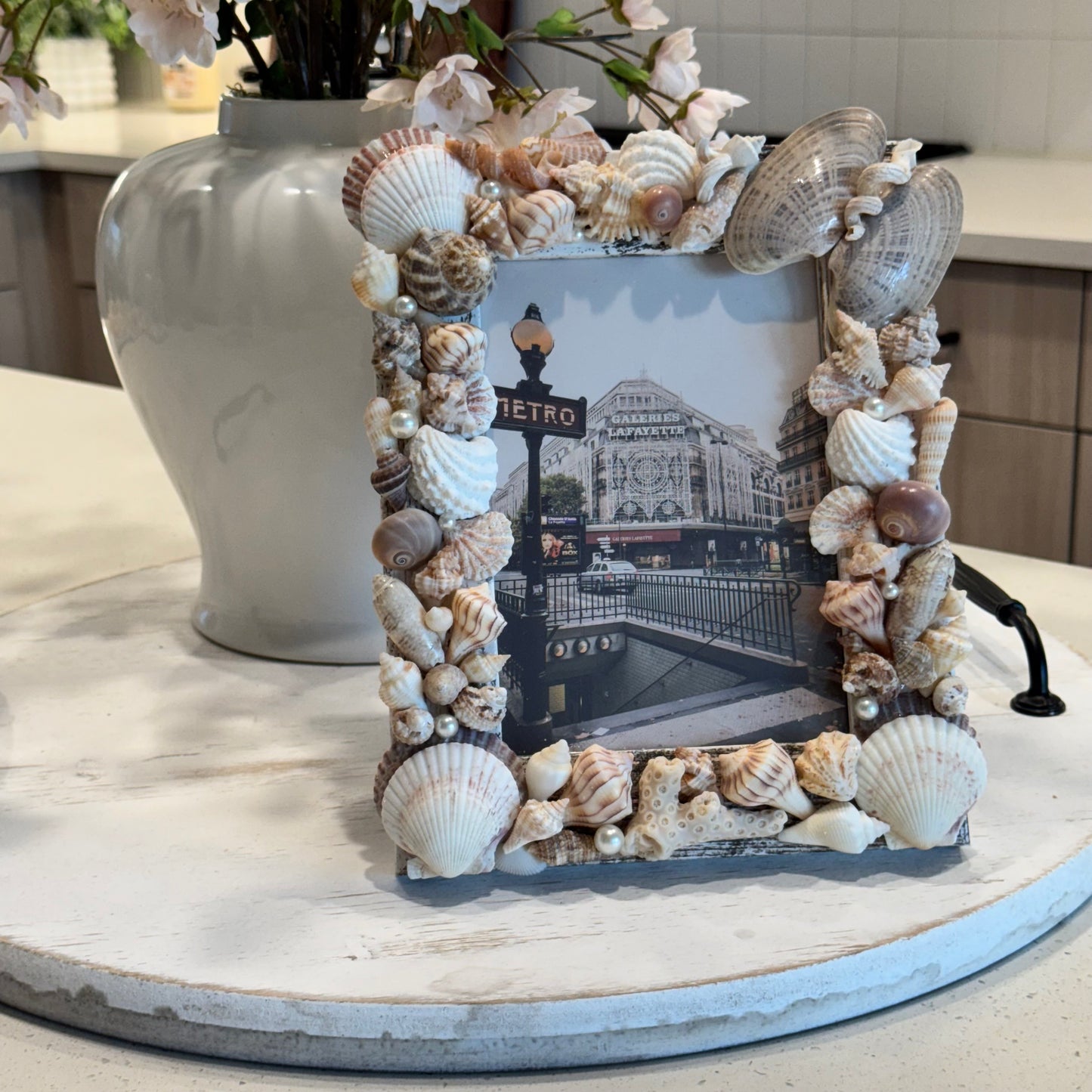 Seashell frame