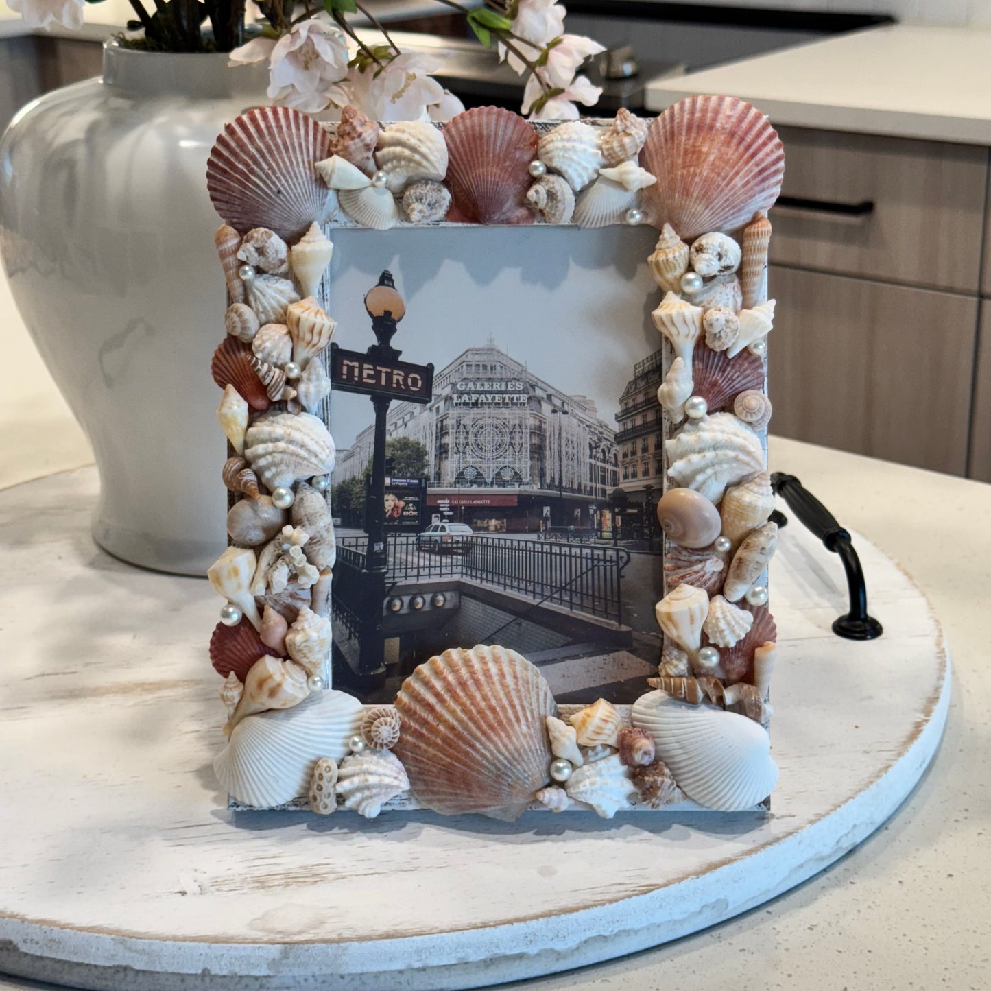 Seashell frame