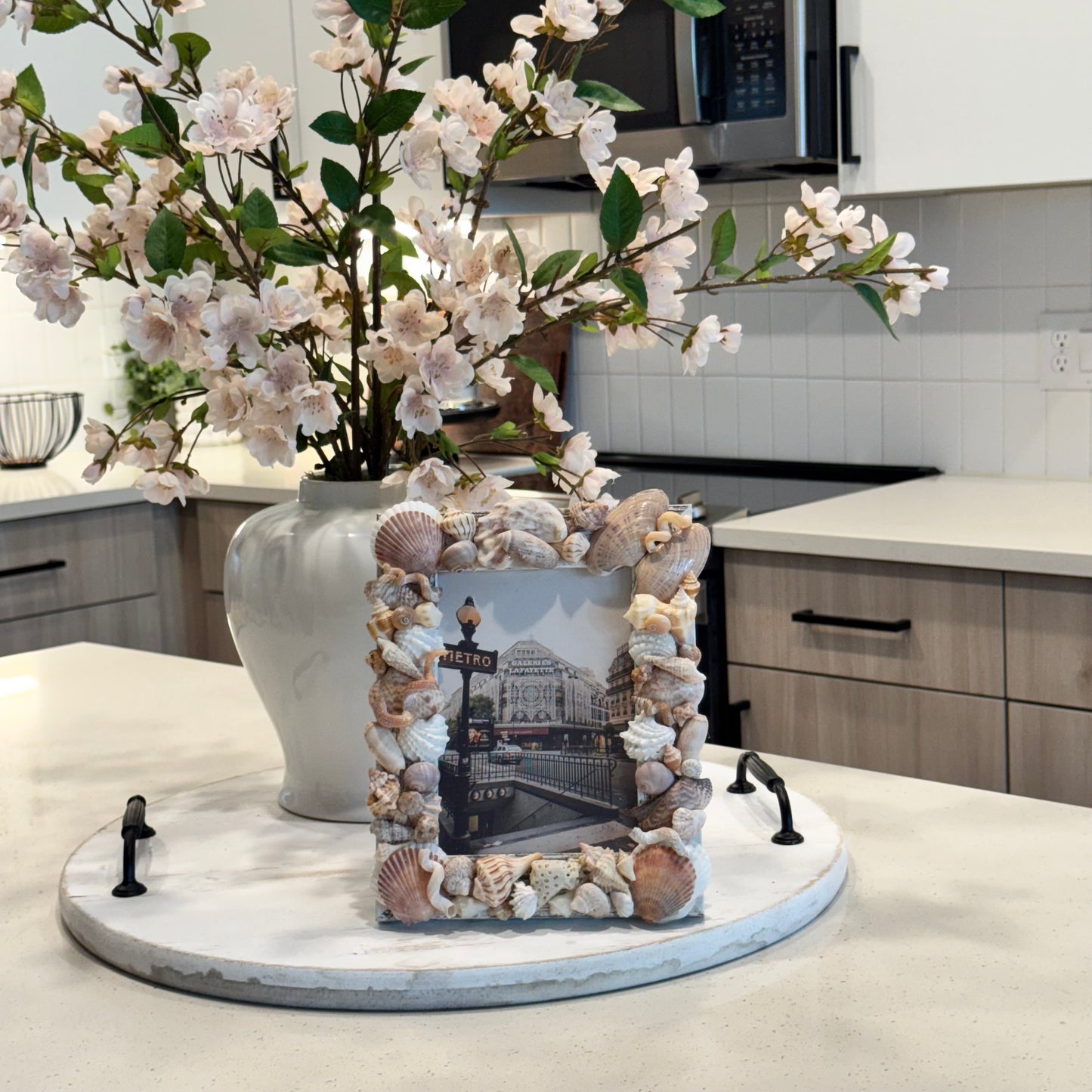 Seashell frame