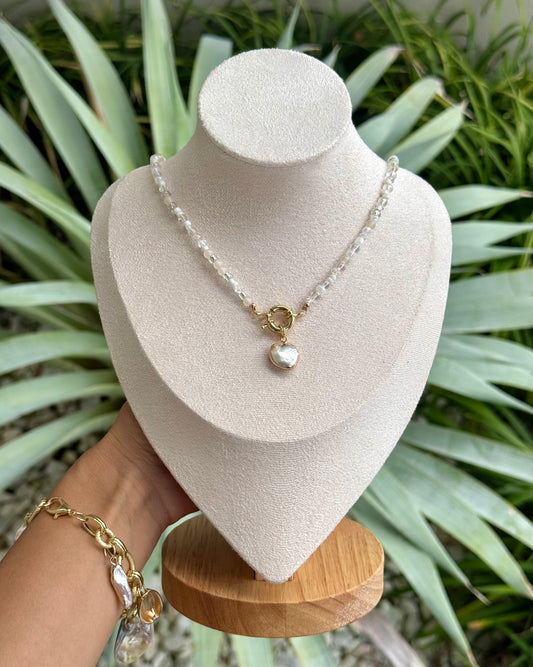 Cala Necklace